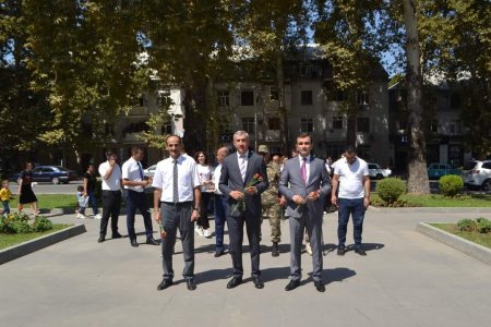 “Heydər Əliyev və Azərbaycan dili” mövzusunda şəhərdə fəaliyyət göstərən gənclərin iştirakı ilə tədbir təşkil edilmişdir