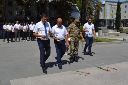 “Heydər Əliyev və Azərbaycan dili” mövzusunda şəhərdə fəaliyyət göstərən gənclərin iştirakı ilə tədbir təşkil edilmişdir