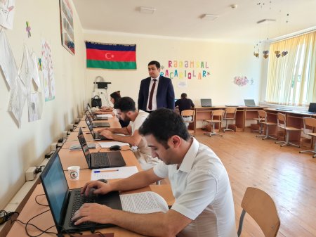 Kompüter operatoru vəzifəsinə işə qəbulla bağlı müsahibə keçirilib