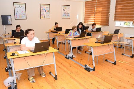 Bir qrup müəllim üçün sertifikasiya imtahanı keçirilir