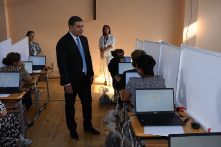 Bir qrup müəllim üçün sertifikasiya imtahanı keçirilir