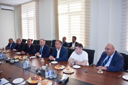 ADA Universitetinin nümayəndə heyəti ADAU, Heyvandarlıq Elmi-Tədqiqat İnstitutu və Respublika Süni Mayalanma Mərkəzinin fəaliyyəti ilə tanış olub  