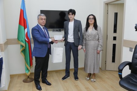 Ali məktəbə daxil olan və I sınfə gedən şəhid övladları mükafatlandırılıb