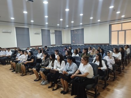 Peşə təmayüllü siniflərdə tədris aparan müəllimlərlə görüş keçirilib