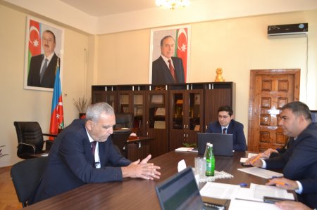 Təhsil İdarəsinin müdiri Mingəçevirdə vətəndaşları qəbul edib