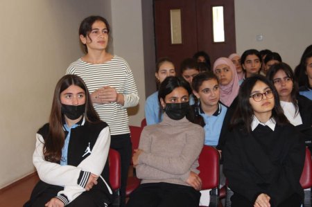 Şanlı Zəfər Tariximizə həsr olunan maarifləndirici görüş keçirildi