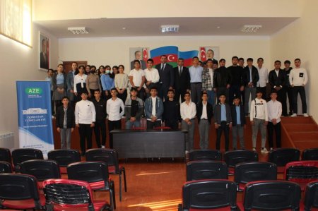 Şanlı Zəfər Tariximizə həsr olunan maarifləndirici görüş keçirildi