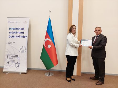 Şamaxı şəhər 2 nömrəli tam orta məktəbdə "İnformatika müəllimləri üçün təlimlər” layihəsinin bağlanış tədbiri keçirilib