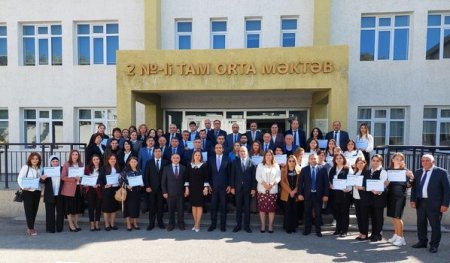 Şamaxı şəhər 2 nömrəli tam orta məktəbdə "İnformatika müəllimləri üçün təlimlər” layihəsinin bağlanış tədbiri keçirilib