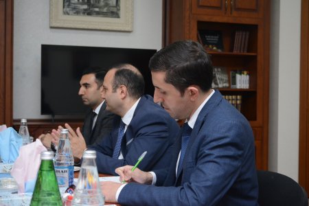 Briqham Yanq Universitetinin nümayəndə heyəti İlahiyyat İnstitutunda
