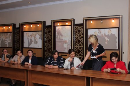 "Azərbaycan Qadınları Respublika Cəmiyyəti"İ.B. QHT-lərə Dövlət Dəstəyi Agentliyinin maddi dəstəyi ilə “Narkomaniya, onun psixoloji səbəbləri mövzusunda regionlarda tədbirlərin təşkili” layihəsi