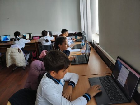 Məktəblilər arasında məntiq yarışı keçirilib