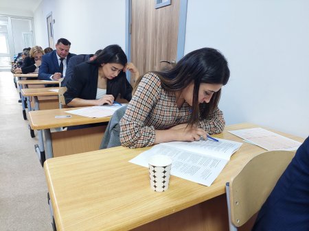 Təlim-tərbiyə işləri üzrə direktor müavini  və məktəbdənkənar, sinifdənxaric tərbiyə işi üzrə təşkilatçı vəzifəsinə işə qəbul üzrə müsabiqənin test imtahanı mərhələsi keçirilib