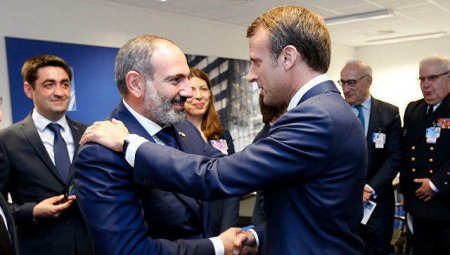 Parisə görə təpiklənən İrəvan: Rusiya Ermənistanı bu layihələrdən çıxarır