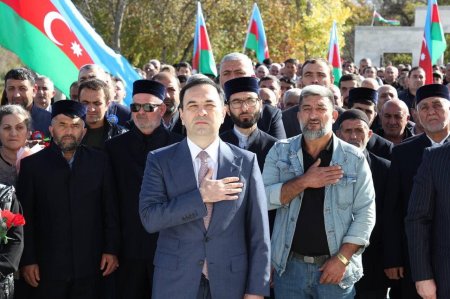 İsmayıllı Şəhidlər Xiyabanının yenidənqurmadan sonra açılış mərasimi keçirilib