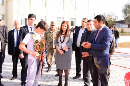 Mərkəzi Aran bölgəsinin ümumi təhsil müəssisələrində Zəfər Günü qeyd olunub