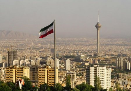 İranın ikiüzlü davranışı: Tehran Bakıya möhtacdır
