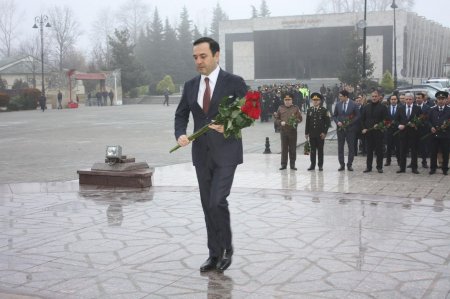 12 Dekabr -Ümummilli Lider Heydər Əliyevin anım günüdür