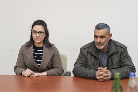 Nazir Məcnun Məmmədov Salyanda vətəndaşları qəbul edib, fermerlərlə görüşüb