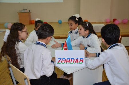 İstedad siniflərinin şagirdləri arasında intellektual bilik yarışı təşkil olunub