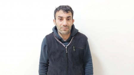 Mənzil oğurluqlarına görə saxlanılan şəxsin evindən tapança aşkarlanıb