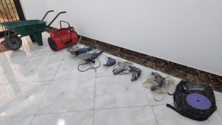 Tikilməkdə olan yeni məktəb binasından oğurluqlar edən Biləsuvar sakinləri saxlanılıb