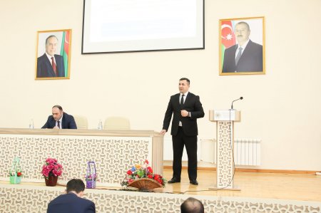 Sertifikasiya imtahanında uğur qazanmayan müəllimlərin təlim ehtiyaclarının öyrənilməsi məqsədilə görüş keçirilib