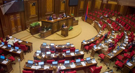 Ermənistan parlamenti Azərbaycan əleyhinə sənəddən imtina etdi