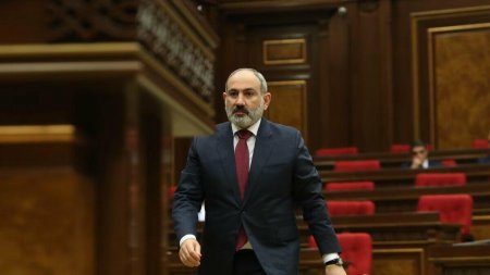Simonyan qərar verdi: 6 gün sonra Paşinyan istefaya göndəriləcək - İrəvanda qarşıdurma