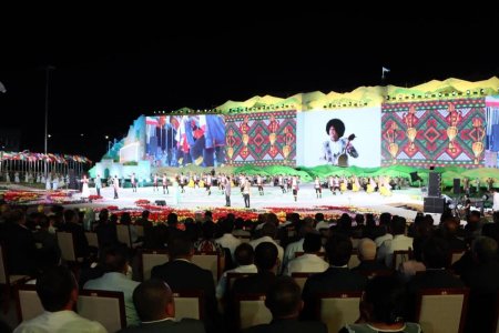 Azərbaycanın mədəniyyət naziri Özbəkistanda Beynəlxalq Maqom Sənəti Forumunda iştirak edib