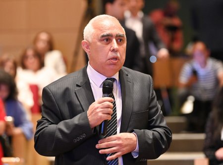 "Sertifikatlaşdırma 2024: peşəkar müəllim - keyfiyyətli təhsil" mövzusunda tədbir keçirilib