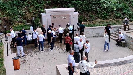 Qazaxıstanda fəaliyyət göstərən Azərbaycan diasporu nümayəndələri Füzuli və Şuşada səfərdə olublar