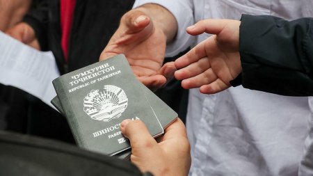 Rusiyadan qovulan taciklərin sayı açıqlandı - Rekord rəqəm