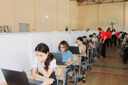 “Peşə təmayüllü siniflər”də ixtisas müəllimi olmaq istəyənlər üçün test imtahanı keçirilib