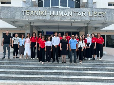 “Peşə təmayüllü siniflər”də ixtisas müəllimi olmaq istəyənlər üçün test imtahanı keçirilib