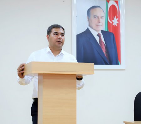 “Təhsil işçiləri üçün idarəetmə və peşəkar inkişaf proqramı”nın seminar mərhələsinin qiymətləndirilməsi davam edir