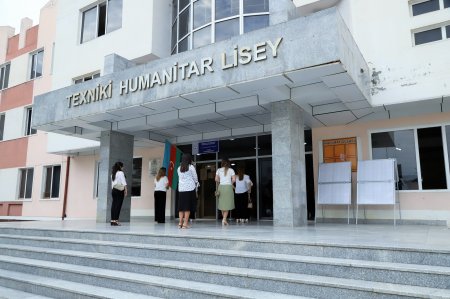 “Təhsil işçiləri üçün idarəetmə və peşəkar inkişaf proqramı”nın seminar mərhələsinin qiymətləndirilməsi davam edir
