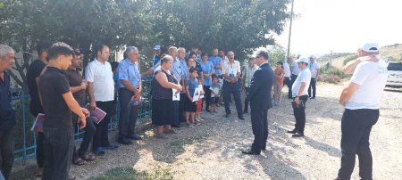 Novruz Aslan Eyyubbəyli kəndində seçicilərlə görüşüb