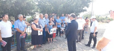 Novruz Aslan Eyyubbəyli kəndində seçicilərlə görüşüb