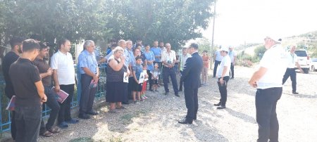 Novruz Aslan Eyyubbəyli kəndində seçicilərlə görüşüb