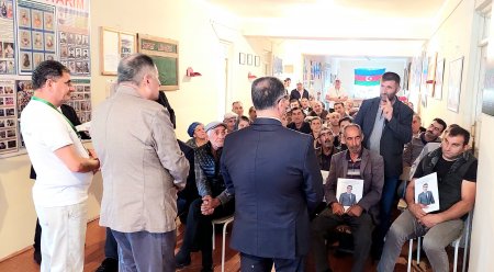 Novruz Aslan Ruşan və Vəng kəndininin seçicilərilə görüşüb