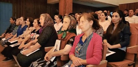Novruz Aslan Diyallı kəndinin seçiciləri ilə görüşüb