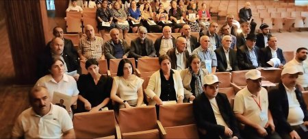 Novruz Aslan Diyallı kəndinin seçiciləri ilə görüşüb