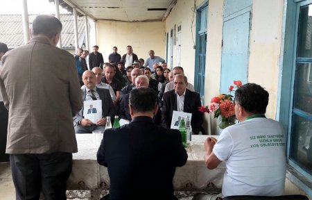 Novruz Aslan Cülyan kəndinin seçiciləri ilə görüşüb