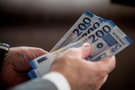 Azərbaycanda neçə nəfər 1500 manatdan çox maaş alır? - STATİSTİKA