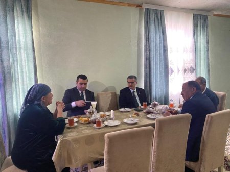Novruzəli Aslanov İsmayıllıda şəhid ailələri ilə görüşüb və sakinləri qəbul edib -Fotolar