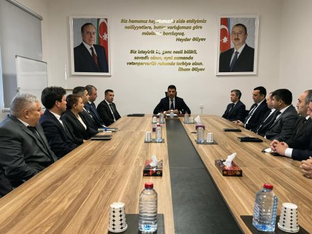 Anar Məcidov Qazax-Tovuz Regional Təhsil İdarəsinin kollektivinə təqdim edilib