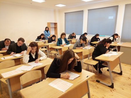 Təlim-tərbiyə işləri üzrə direktor müavini  və məktəbdənkənar, sinifdənxaric tərbiyə işi üzrə təşkilatçı vəzifəsinə işə qəbul üzrə test imtahanı keçirilib