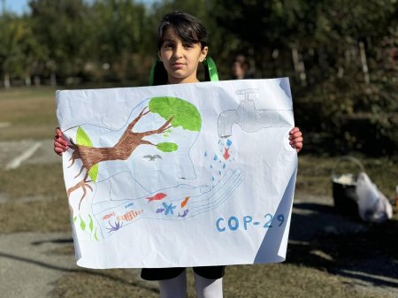 Şagirdlər COP29 tədbiri haqqında məlumatlandırılıb