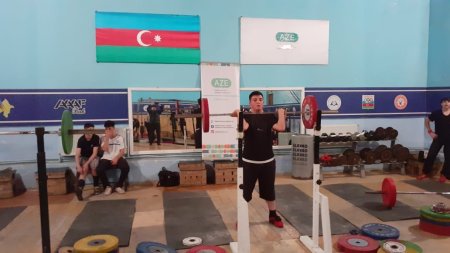"İdman hamı üçün" layihəsi çərçivəsində ağırlıqqaldırma idman növü üzrə növbəti ustad dərsi keçirilib